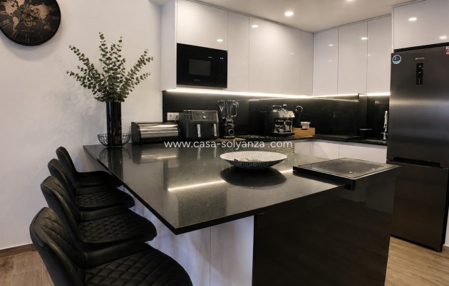 Resale - Apartment / flat - Orihuela - Villamartin
