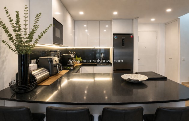 Resale - Apartment / flat - Orihuela - Villamartin