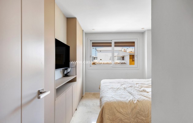 Resale - Apartment / flat - Orihuela - Punta Prima