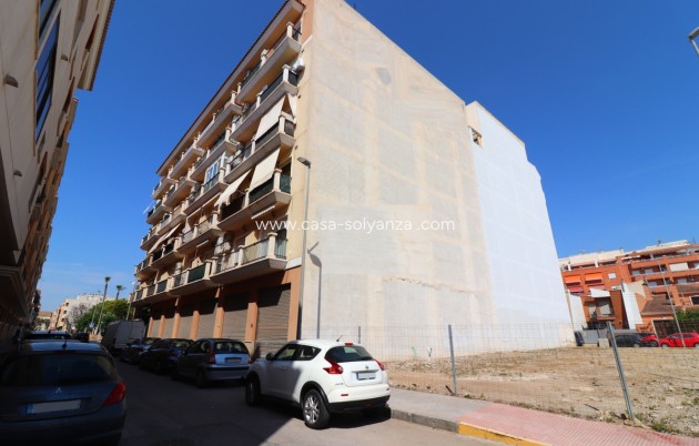 Resale - Apartment / flat - Almoradí - Almoradí Centro