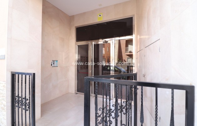 Resale - Apartment / flat - Almoradí - Almoradí Centro