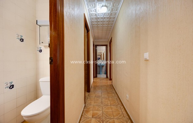Resale - Apartment / flat - Torrevieja - Playa del Acequión