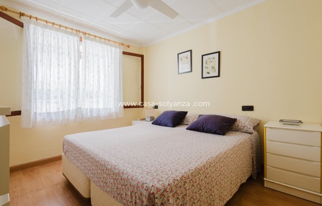 Resale - Apartment / flat - Torrevieja - Playa del Acequión