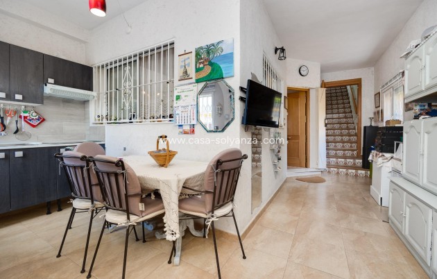 Resale - Villa - Torrevieja - Aguas nuevas