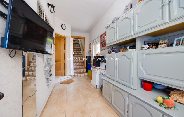 Resale - Villa - Torrevieja - Aguas nuevas