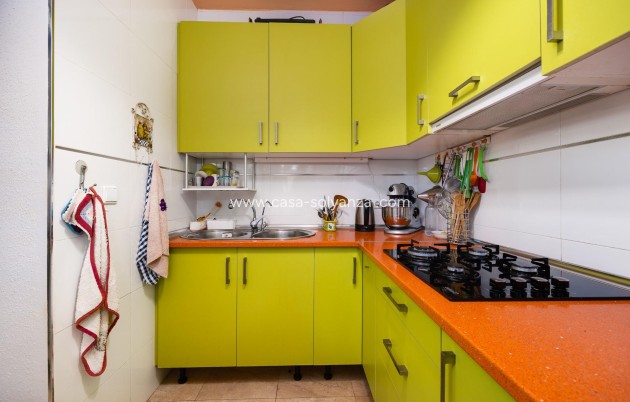 Resale - Villa - Torrevieja - Aguas nuevas