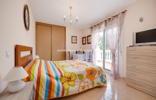 Resale - Villa - Torrevieja - Aguas nuevas