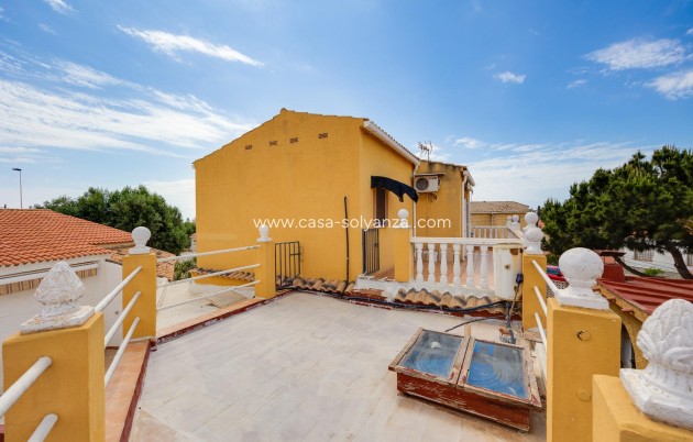 Resale - Villa - Torrevieja - Aguas nuevas
