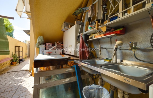 Resale - Villa - Torrevieja - Aguas nuevas