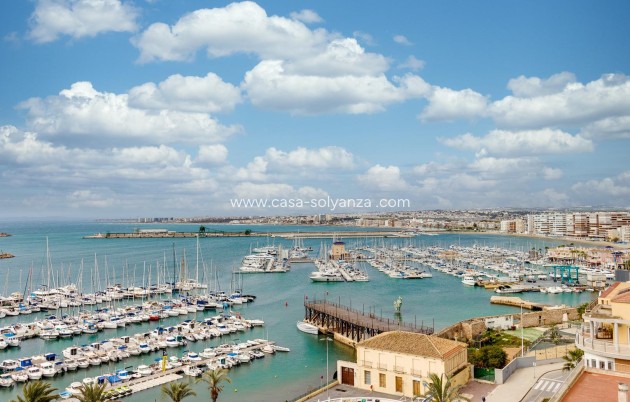 Resale - Villa - Torrevieja - Aguas nuevas