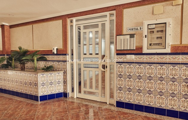 Herverkoop - Appartement / flat - Torrevieja - La Mata
