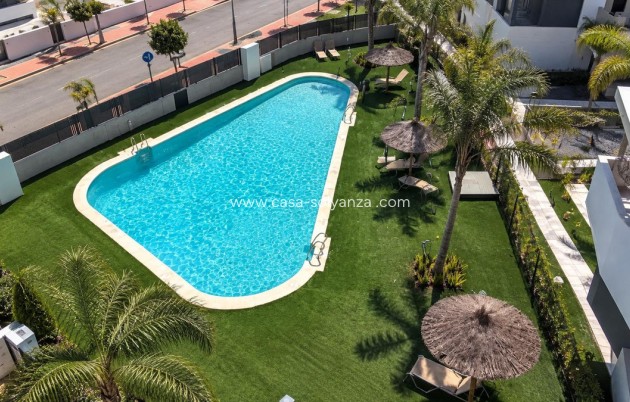 Resale - Apartment / flat - Los Alcázares - Los Alcazares Centro