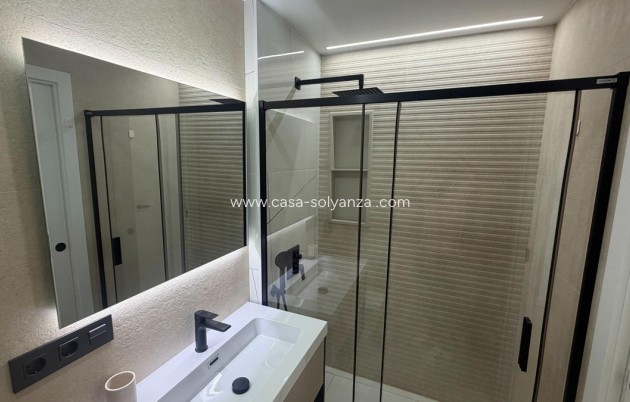 Resale - Apartment / flat - Los Alcázares - Los Alcazares Centro