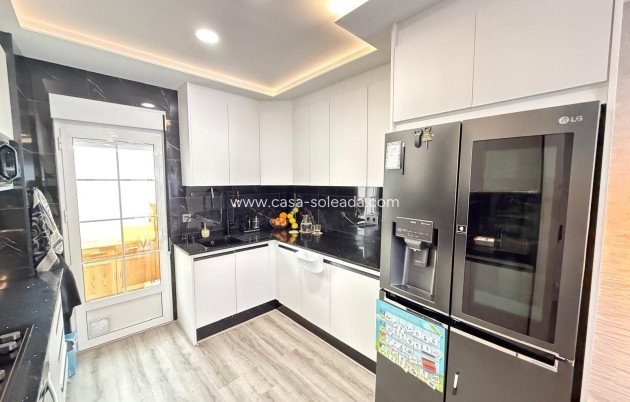 Revente - Villa - Orihuela Costa - Villamartín