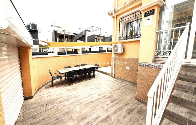 Revente - Villa - Orihuela Costa - Villamartín
