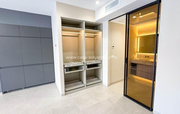 Resale - Apartment / flat - Torrevieja - Playa de los Locos