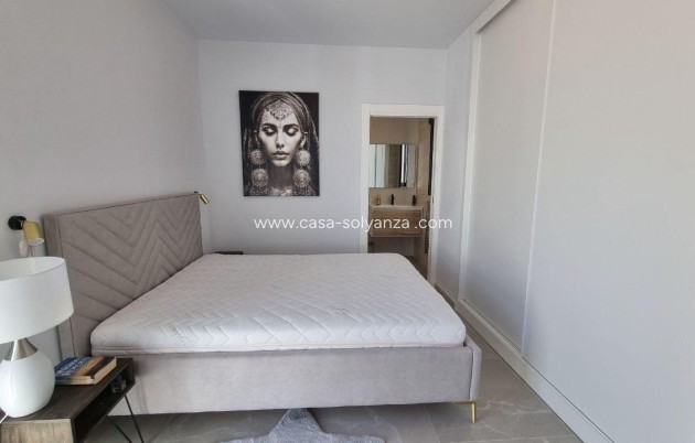 Resale - Apartment / flat - Torrevieja - Playa del Cura