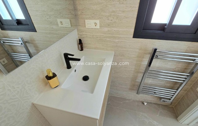 Resale - Apartment / flat - Torrevieja - Playa del Cura