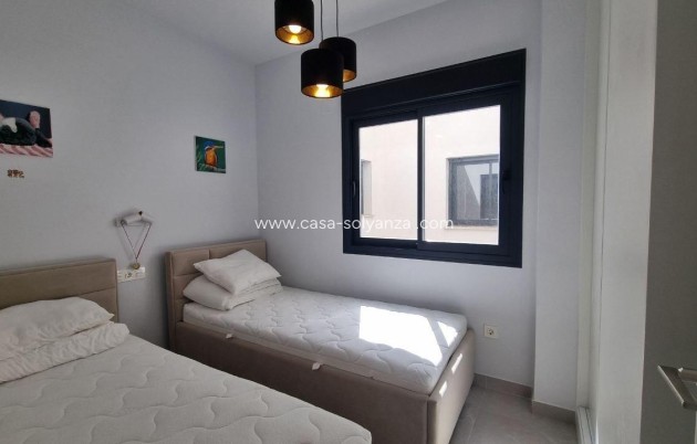 Resale - Apartment / flat - Torrevieja - Playa del Cura