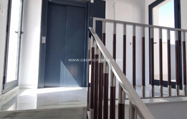 Resale - Apartment / flat - Torrevieja - Playa del Cura