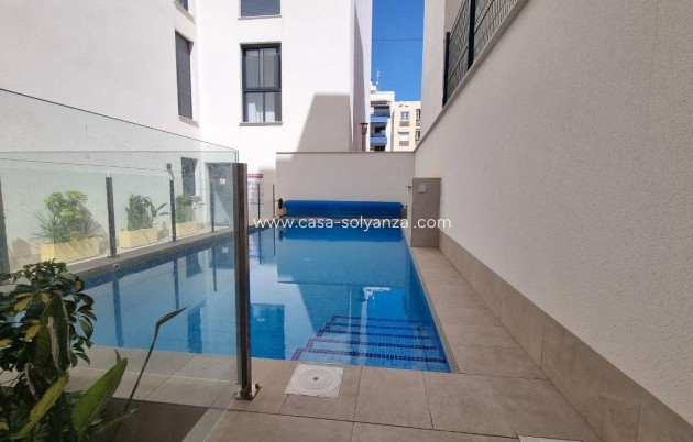 Resale - Apartment / flat - Torrevieja - Playa del Cura