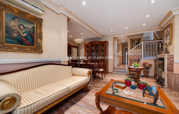 Reventa - Villa - Torrevieja - Aguas nuevas