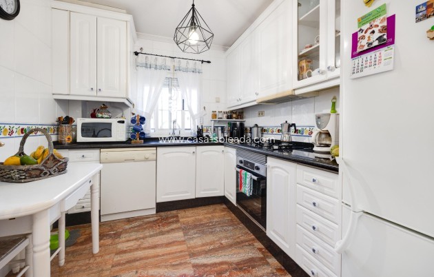 Reventa - Villa - Torrevieja - Aguas nuevas