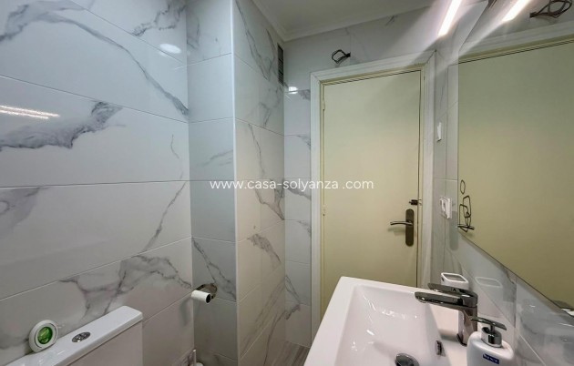 Resale - Apartment / flat - Torrevieja - Playa del Cura