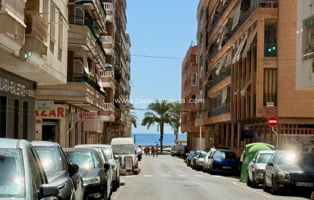 Resale - Apartment / flat - Torrevieja - Playa del Cura