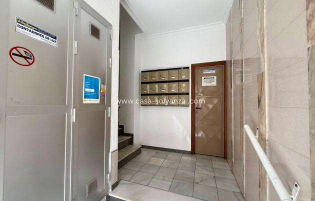 Resale - Apartment / flat - Torrevieja - Playa del Cura