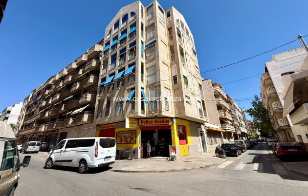 Resale - Apartment / flat - Torrevieja - Playa del Cura