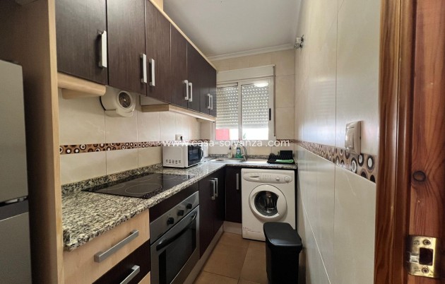 Resale - Apartment / flat - Torrevieja - Center