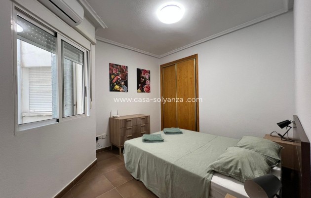 Resale - Apartment / flat - Torrevieja - Center