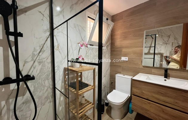 Resale - Apartment / flat - Torrevieja - Center