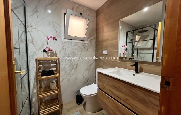 Resale - Apartment / flat - Torrevieja - Center