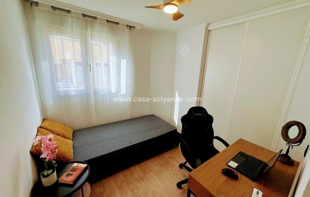 Wiederverkauf - Wohnung - Torrevieja - Center