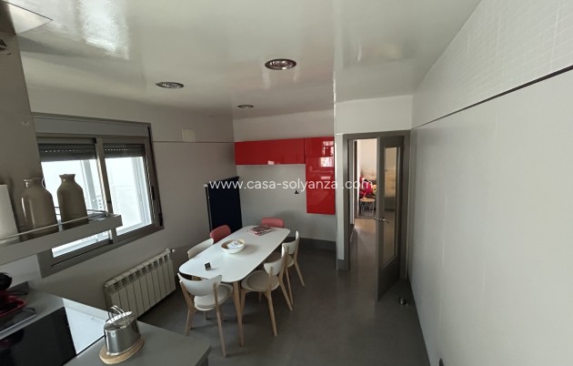 Resale - Villa - La Nucía - Costa Blanca