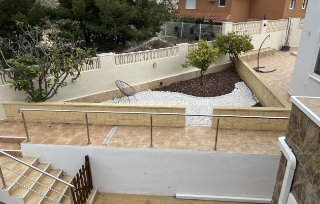 Resale - Villa - La Nucía - Costa Blanca