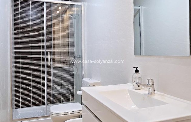 Resale - Apartment / flat - Torrevieja - Estacion Autobuses