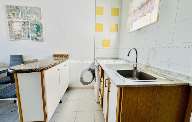 Herverkoop - Appartement / flat - Torrevieja - Estacion Autobuses