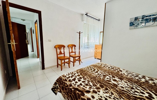 Herverkoop - Appartement / flat - Torrevieja - Estacion Autobuses