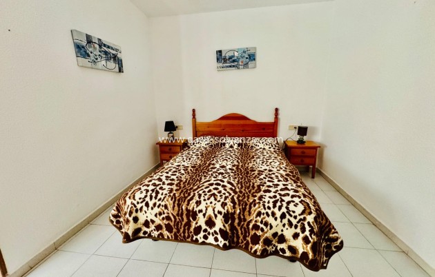 Herverkoop - Appartement / flat - Torrevieja - Estacion Autobuses