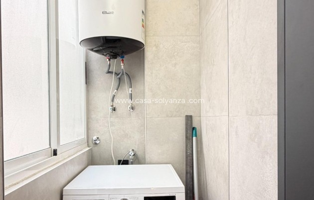 Resale - Apartment / flat - Torrevieja - Playa del Cura