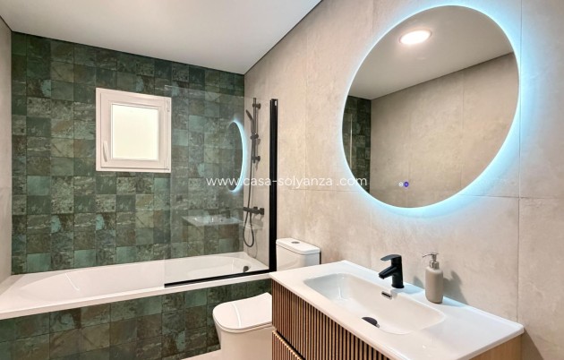 Resale - Apartment / flat - Torrevieja - Playa del Cura