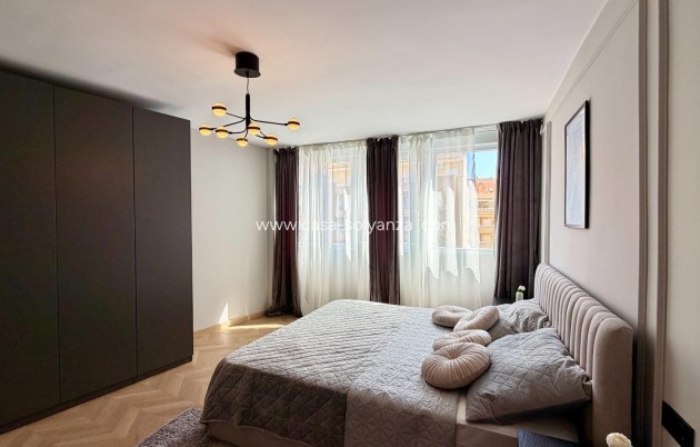 Resale - Apartment / flat - Torrevieja - Playa del Cura