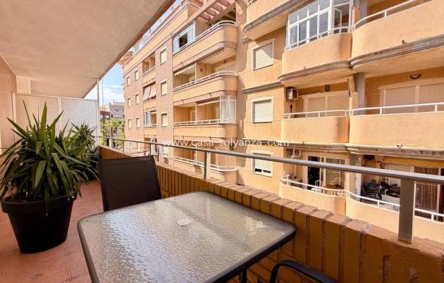 Resale - Apartment / flat - Torrevieja - Playa del Cura