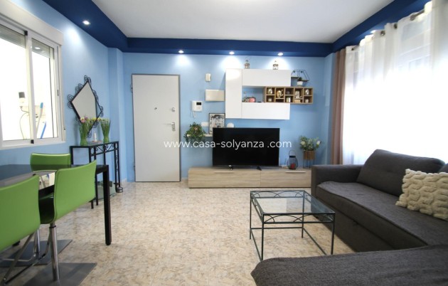 Resale - Apartment / flat - Torrevieja - Torrevieja Centro