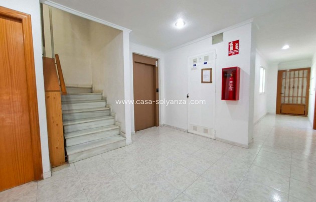 Resale - Apartment / flat - Torrevieja - Torrevieja Centro