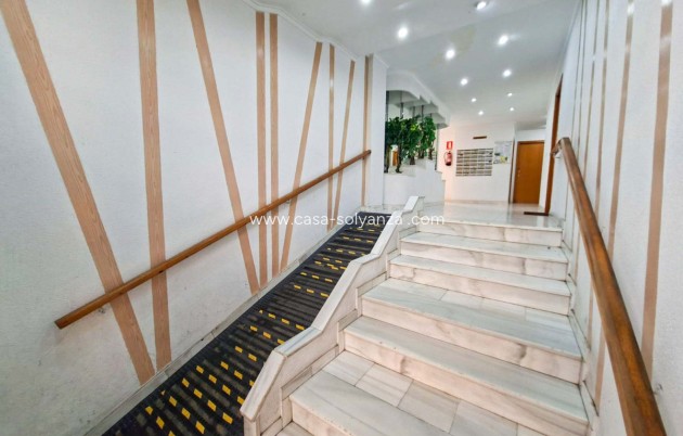 Resale - Apartment / flat - Torrevieja - Torrevieja Centro