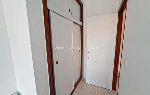 Resale - Apartment / flat - Torrevieja - Torrevieja Centro